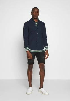 Indicode Jeans Kaden Holes - Jeansshort - Ultra Black 9 Indicode Jeans Kaden Holes - Jeansshort - Ultra Black -Indicode Jeans Verkoop winkel dee014eb864140a9806997331c230180